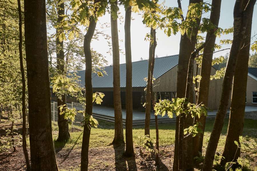 Skolerenovering med stålprofiler på Skørping Skole, Skørping Skole, Himmerlandsvej 59, 9520 Skørping